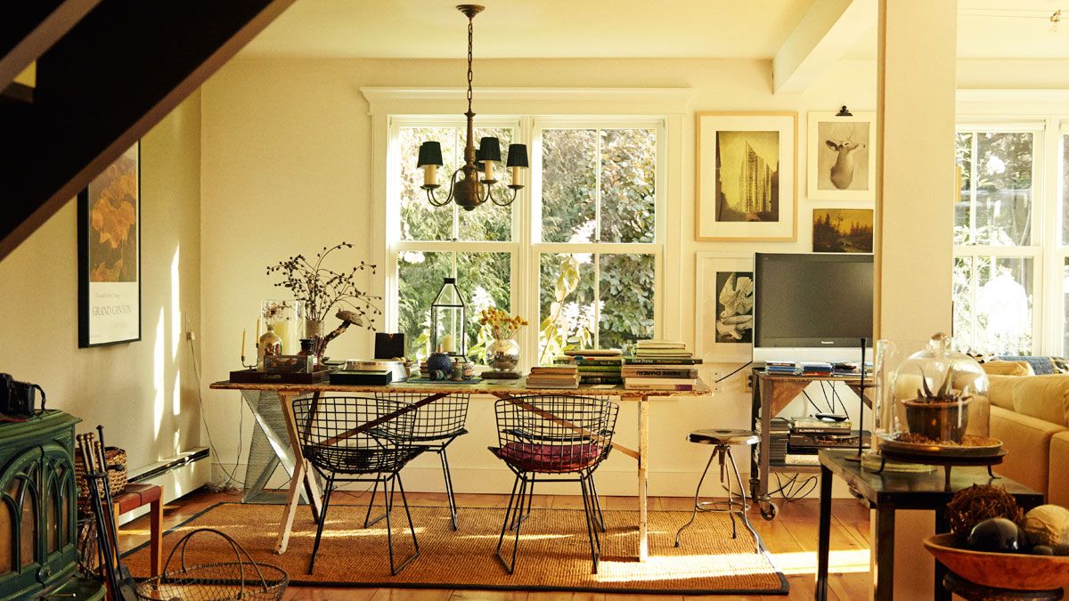 Frank Muytjens country house dining table and Bertoia chairs